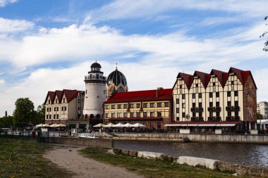 Kaliningrad şehrinin merkezi sokaklarının görünümü