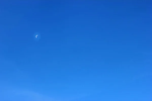 Lune Levant Dans Ciel Bleu Crépuscule Tôt Matin — Photo