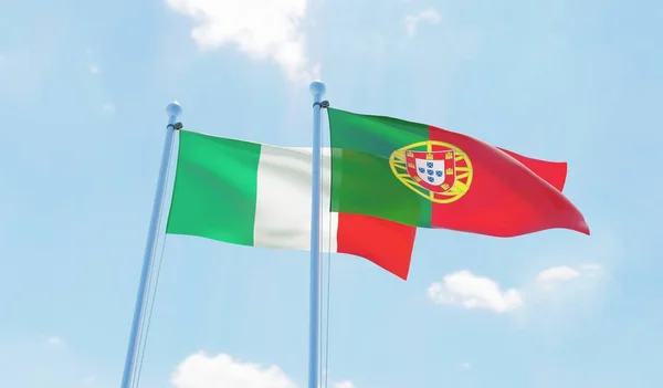 Portekiz Talya Iki Bayrak Sallayarak Karşı Mavi Gökyüzü Görüntü — Stok fotoğraf