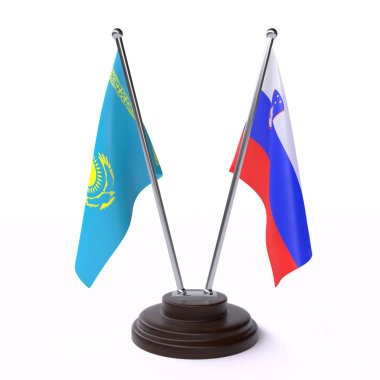 Kazakistan ve Slovenya, iki beyaz arka plan üzerinde izole bayrakları masa