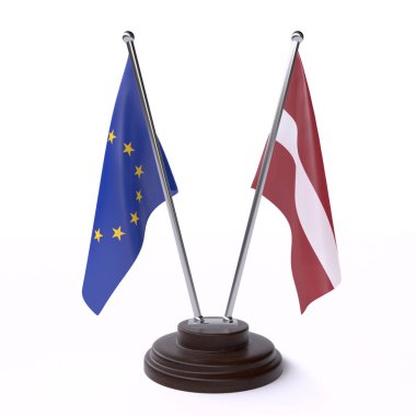 avrupa birliği ve letonya, beyaz arka plan üzerinde izole iki masa bayrakları