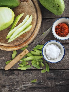 Tuz biber Hint meyve ile tropikal mango