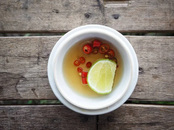 Salsa Pescado Con Chile Rojo Lima —  Fotos de Stock