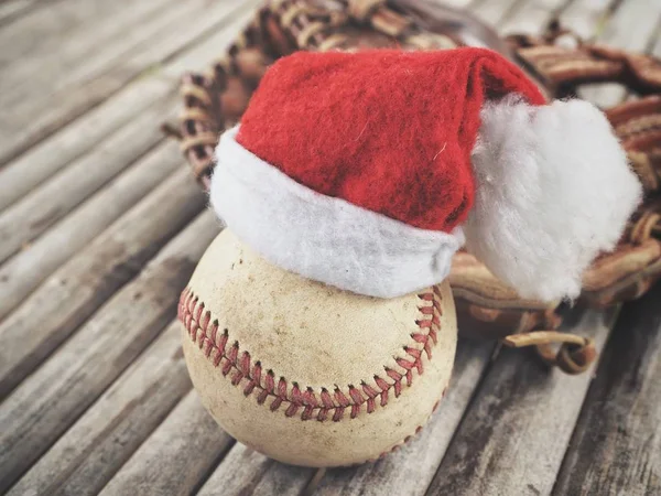Baseball Con Guanto Pelle Cappello Natale — Foto Stock