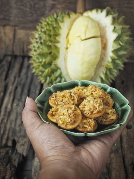 Fried Durian Kraker Ekmek Ile — Stok fotoğraf