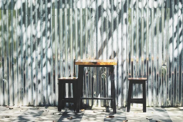 Tafel Stoelen Buiten Achtergrond — Stockfoto