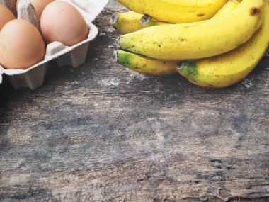 Muz ve yumurta kutusunda