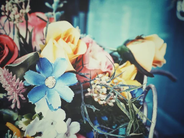 Pięknych Kwiatów Sztucznych Vintage — Zdjęcie stockowe