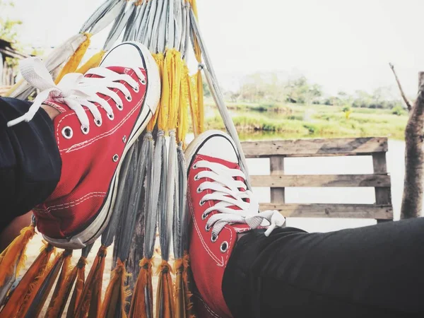 Selfie Röda Sneakers Livsstil Cool — Stockfoto