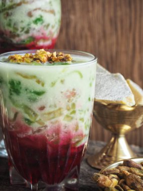 Falooda Hint tatlısı görünümü