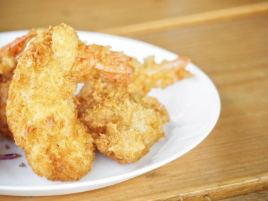 Masa gıda üzerinde Kızarmış karides