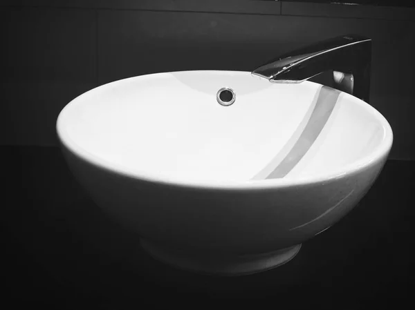 Lavabo Dans Les Toilettes — Photo