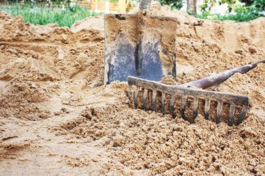 Kuma kürek ve çatal