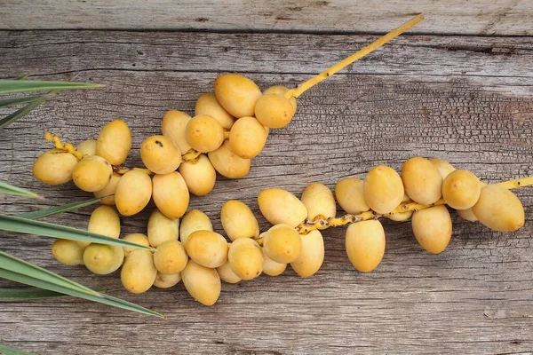 Datum Frukt Trä Bakgrund — Stockfoto