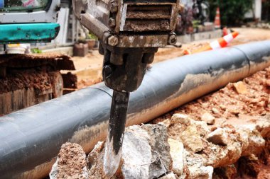 Sondaj makinesi endüstrisi inşaatı