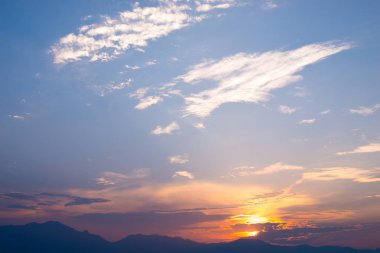 Manzara Doğa Mavi gökyüzü, akşam saat, bir alan metin için güzel gün batımı.