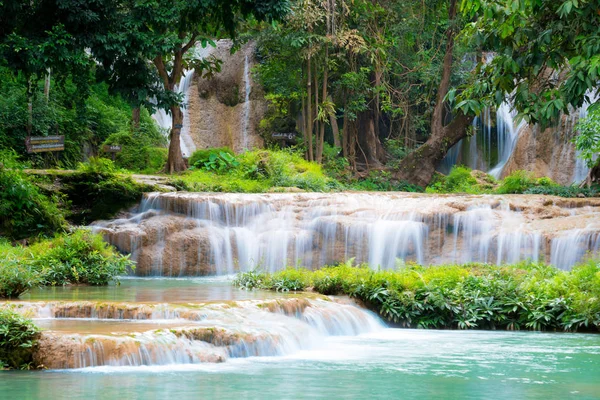 Thanawan Cachoeira Bonita Água Durante Todo Ano Água Verde Esmeralda — Fotografia de Stock