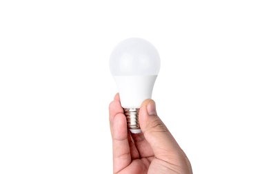 LED ampul holding insan eller, lamba izole kırpma yolu ile beyaz arka plan üzerinde yaratıcı kavramı