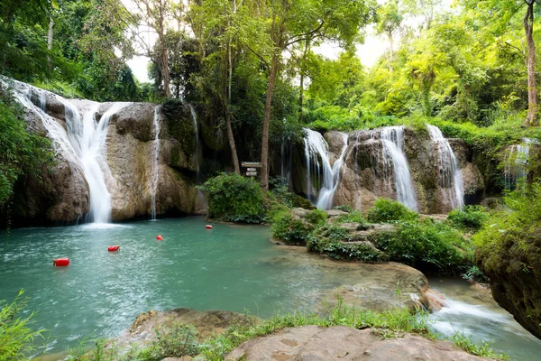 Thanawan Cachoeira Bonita Água Durante Todo Ano Água Verde Esmeralda — Fotografia de Stock