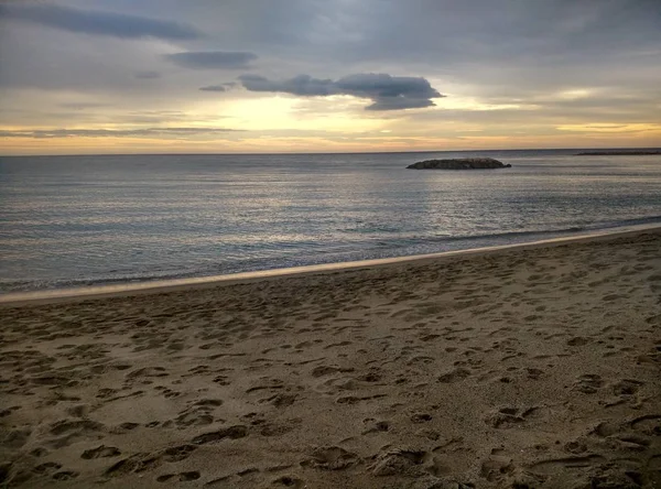 Cambrils (İspanya boş beach)