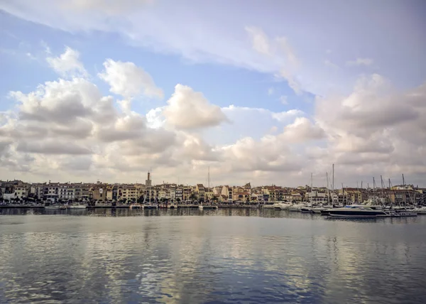 yerleşik Yatlar dock cambrils, İspanya