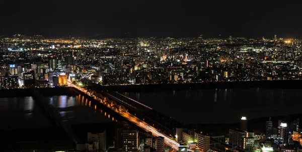 2016 大阪府 大阪商業の夜景イルミネーションと大阪の梅田スカイビルからビジネス都市の景観 大阪は日本で 番目に大きい首都圏です — ストック写真