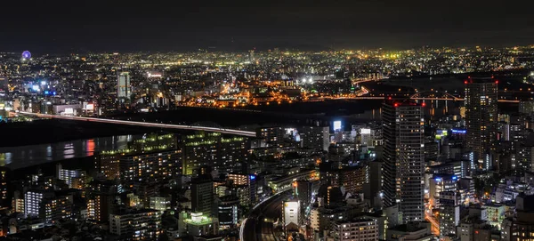 2016 大阪府 大阪商業の夜景と大阪府梅田スカイビルからビジネス都市の景観 大阪は日本で 番目に大きい首都圏です — ストック写真