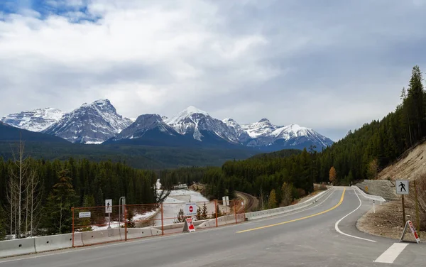 Ohromující Pohled Morant Křivka Železnice Mount Temple Národním Parku Banff — Stock fotografie