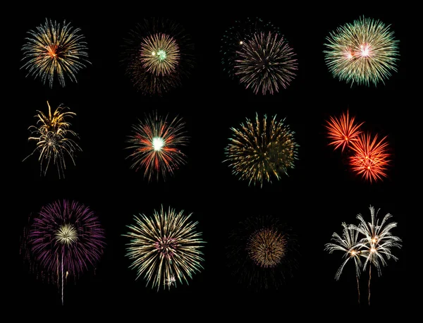 Kleurrijk vuurwerk geïsoleerd op zwarte achtergrond — Stockfoto
