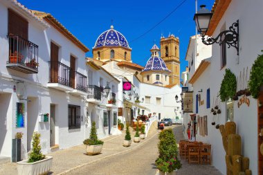 İspanya, Costa Blanca 'daki eski beyaz kasaba Altea