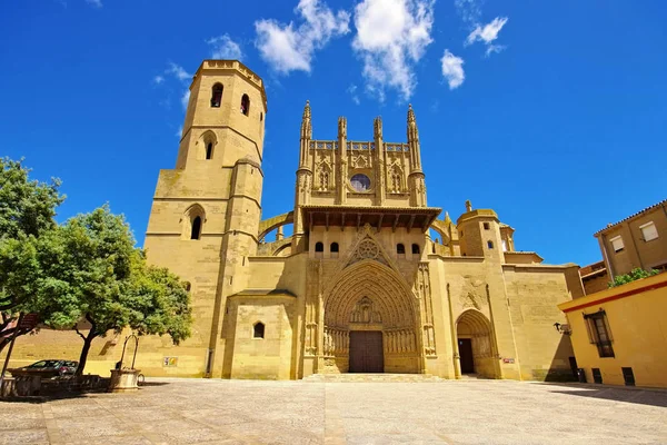 스페인 의아라곤에 우에스카 대성당 — 스톡 사진