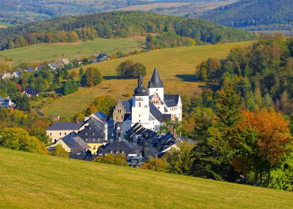 Die stadt schwarzenberg im erzgebirge — Stockfoto