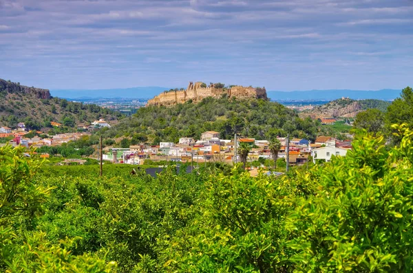 The old town of Corbera and castle — Stock Photo, Image