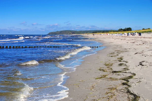 Hiddensee zandstrand in de zomer — Stockfoto