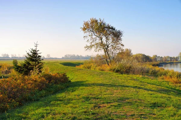 Suhrendorf na ostrově Ummanz v Německu — Stock fotografie