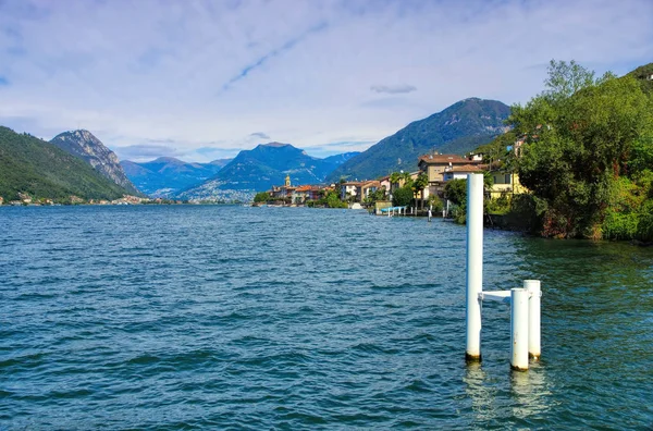 Brusino-Arsizio en el lago Lugano — Foto de Stock