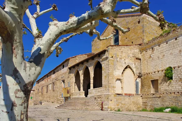 Klooster van Sant Francesc in het oude middeleeuwse stadje Morella in Spanje — Stockfoto