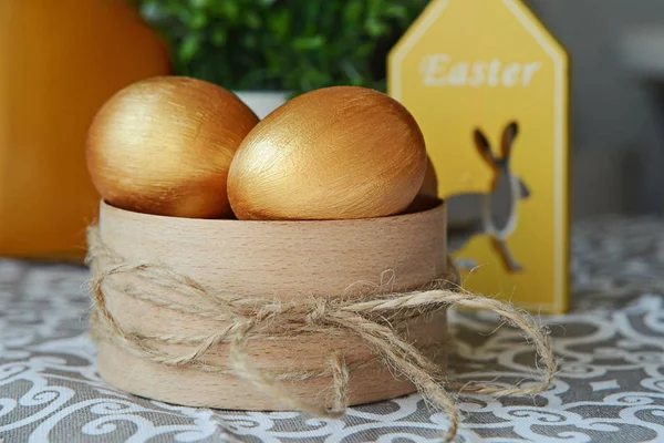 Великодній Фон Золоті Яйця Дерев Яній Коробці — стокове фото