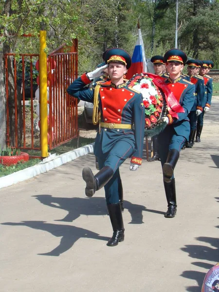 Moscou Rússia Maio 2018 Homenageando Grande Guerra Patriótica Por Soldados — Fotografia de Stock