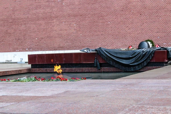 Wieczny Płomień w ogrodzie Aleksandra w Moskwie — Zdjęcie stockowe