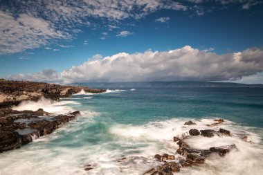 Ironwoods plajında dalgalar