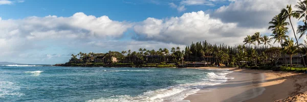 Napili Körfezi'nde Dalgalar