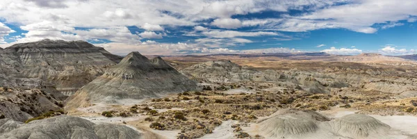 Panorama de hermosas formaciones rocosas cerca de El Calafate —  Fotos de Stock