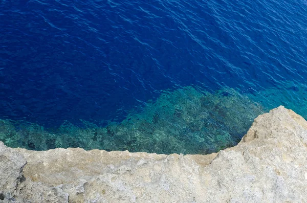 Сині Води Скелі Острові Гозо Мальта — стокове фото