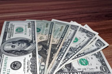 Amerikan Doları banknot ahşap zemin üzerine yerleştirilir