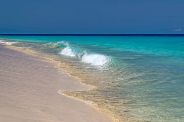 Olas Hermosa Playa Arena Isla Sal Cabo Verde — Foto de Stock