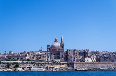 Sliema defne Valletta şehri panoramik manzaraya. Avrupa Adası Malta devlet