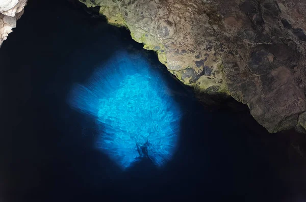 Mavi göz (Buracona) üzerinde Adası Sal, Cape Verde