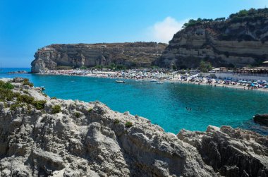 Riaci plajı (Spiaggia di Riaci) Santa Domenica, İtalya