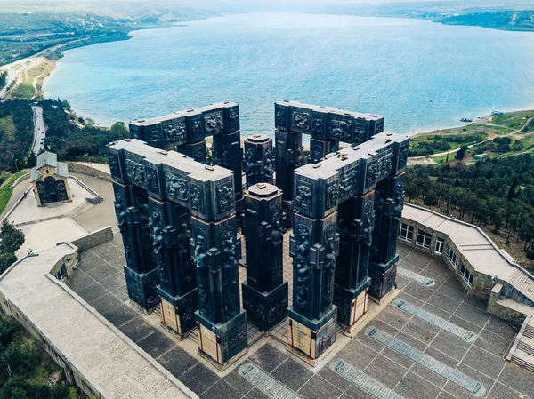 Tiflis'te Gürcistan anıtının tarihi